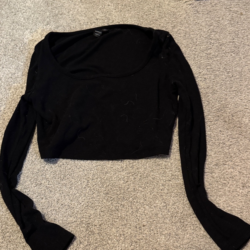 SHEIN Black Scoop Neck Crop Top